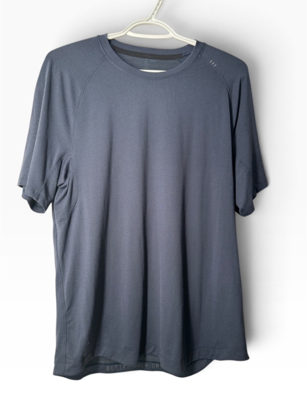 Lululemon License to Train Short-Sleeve top blue performance shirt workout sz lg